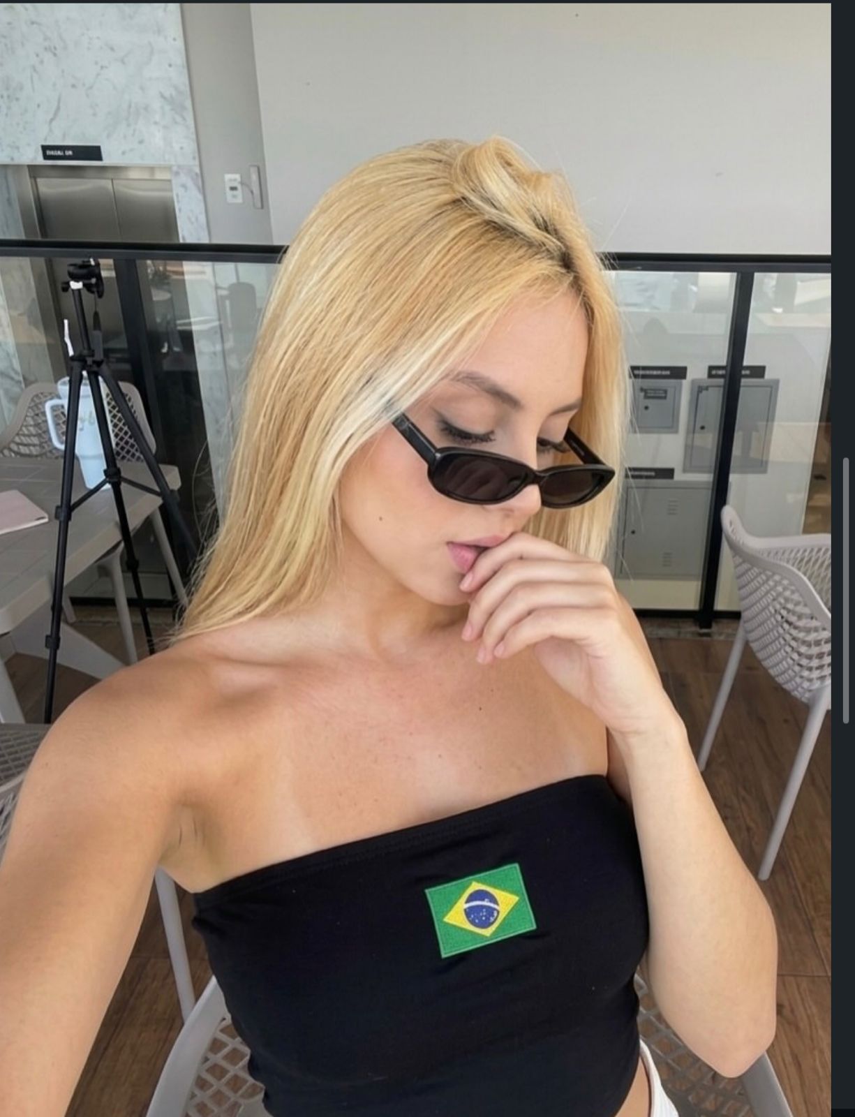 Top Tomara que Caia Brasil Noir